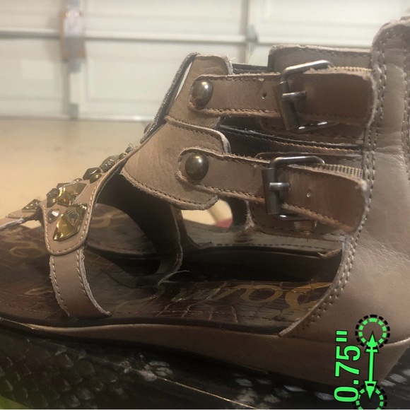 Preowned Sam Edelman Grey leather bejeweled buckle/zipper flat sandals. Sz 7.5M - Picture 3 of 10